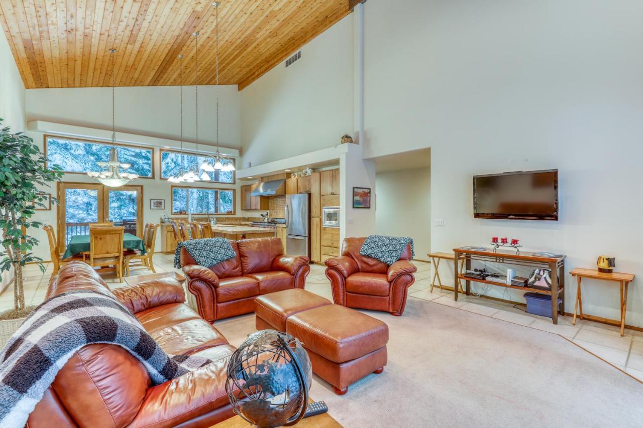 Elk Tracks Lodge Pine Glen Extérieur photo
